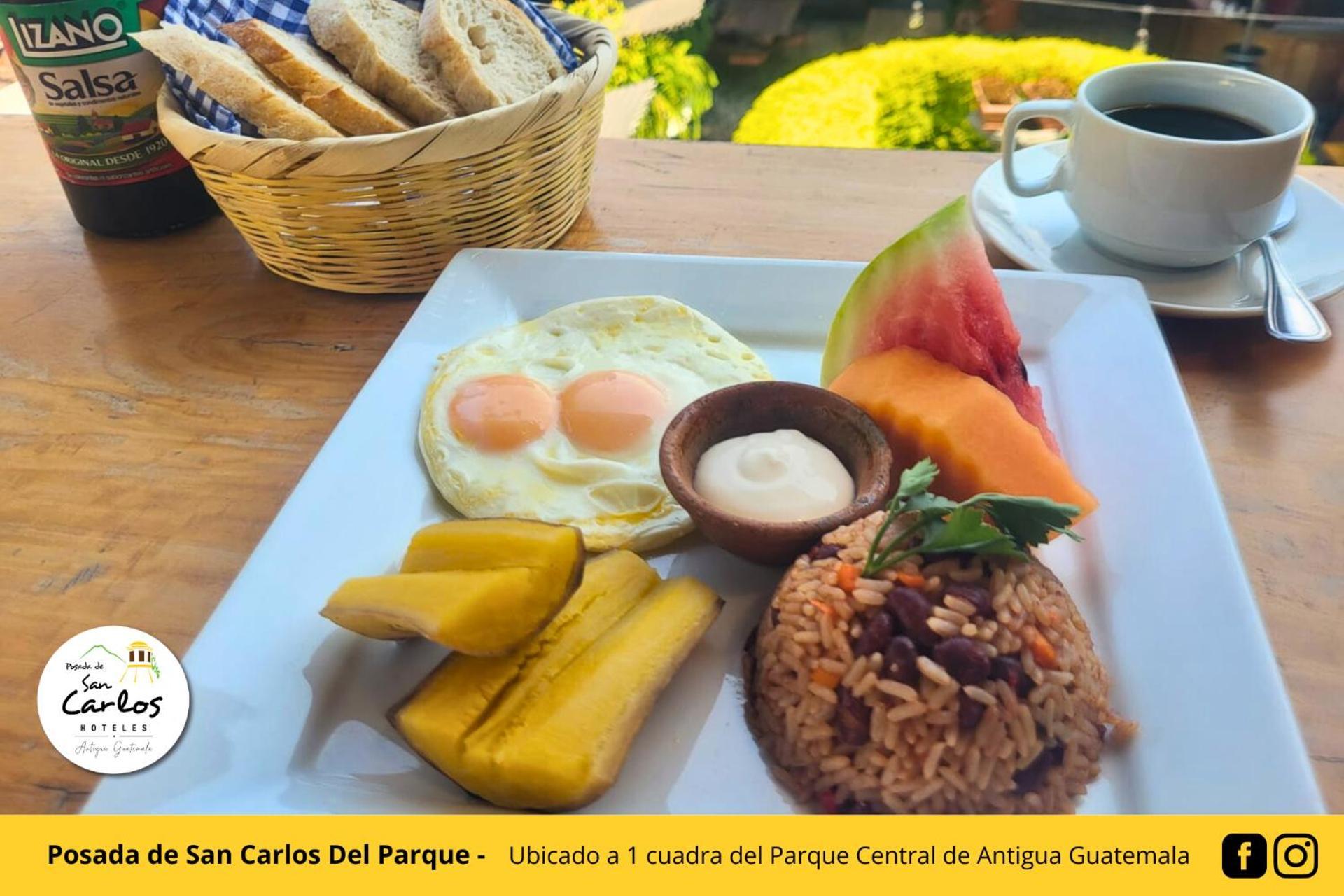 Posada De San Carlos Del Parque Antigua Bagian luar foto